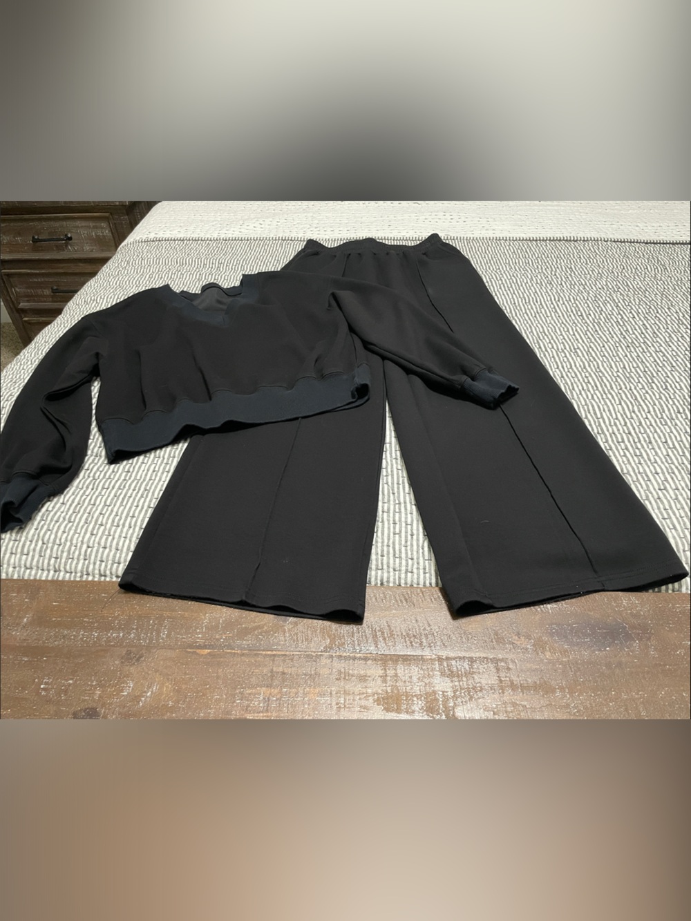Black Women's V-Neck Pullover & Lounge Pants Set Pants are Classic Wide-Leg